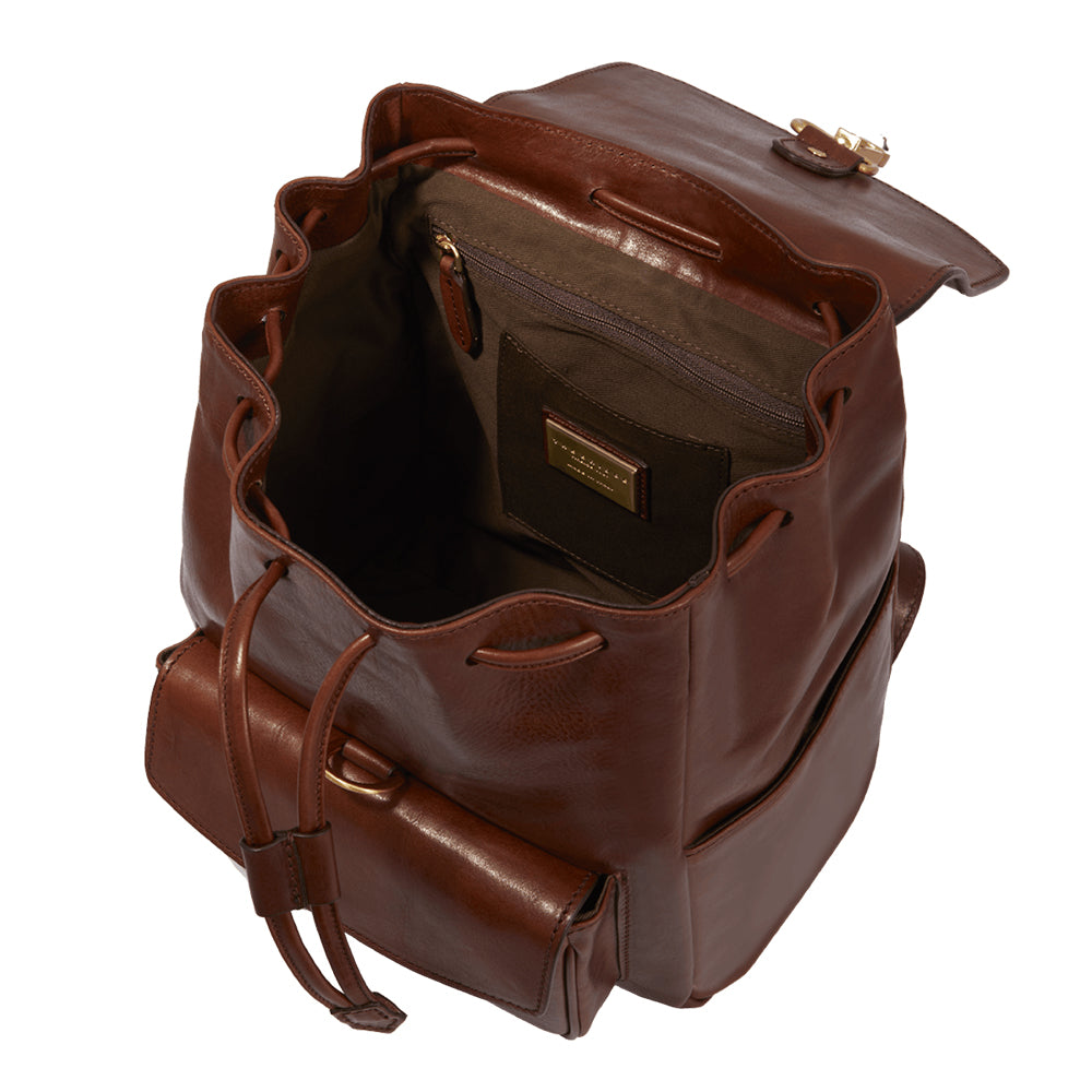 THE BRIDGE Damenrucksack mit Klappe aus braunem Leder der Story-Linie