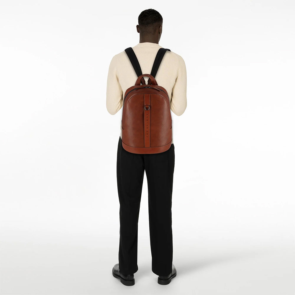 THE BRIDGE Giacomo Linie
Herren Rucksack aus braunem Leder