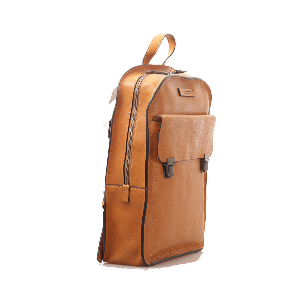 THE BRIDGE Ettore-Linie
Herrenrucksack aus Leder in der Farbe Curry