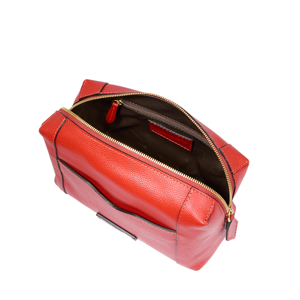 THE BRIDGE GEMMA TRAVEL LINIE
Beauty Case aus Leder in der Farbe Orange