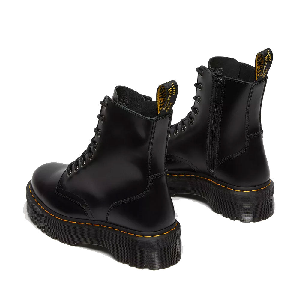 DR. MARTENS JADON LINIE
Plateaustiefel aus schwarzem Leder