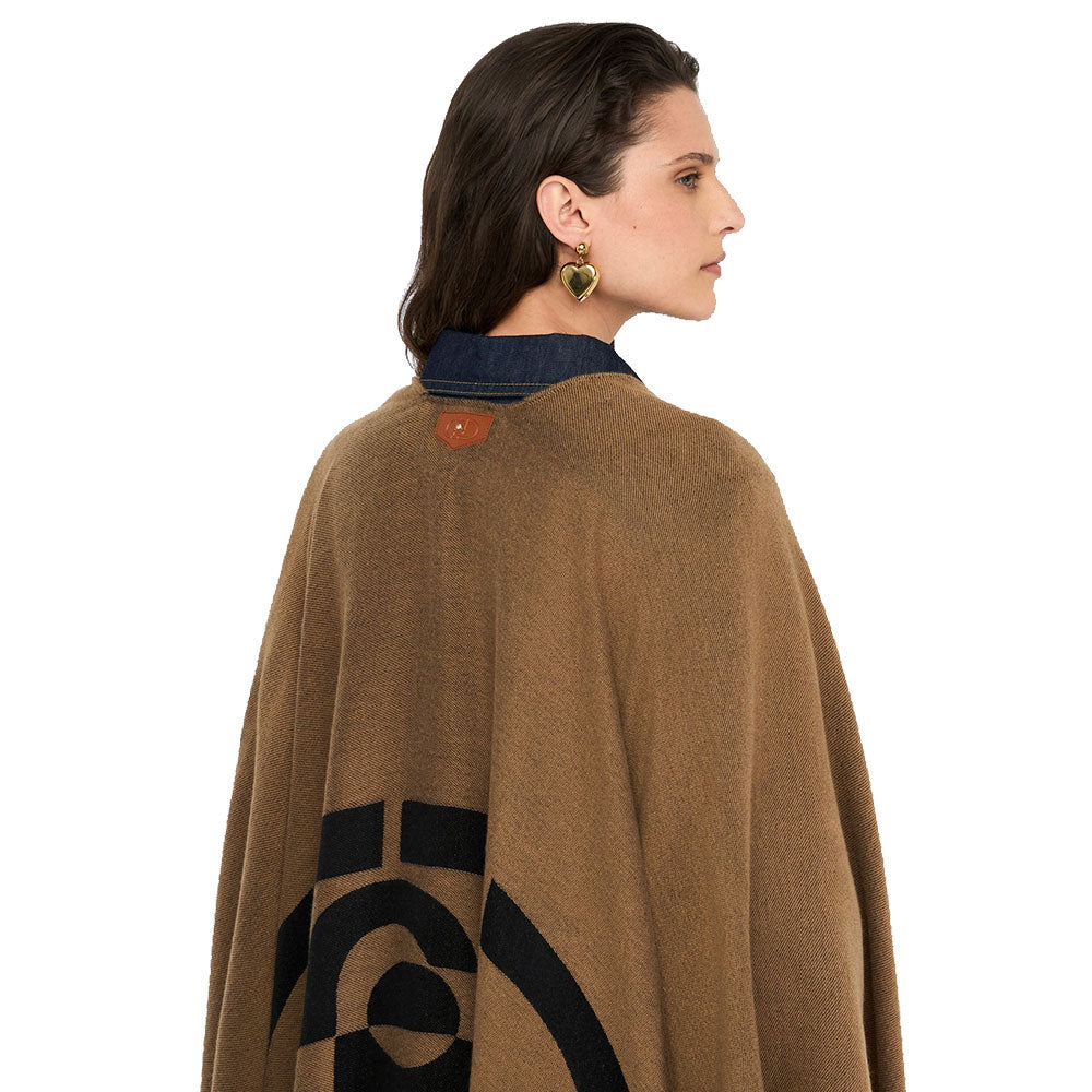 Poncho Donna LIU JO in Tessuto color Cammello con Logo Monogram e Frange