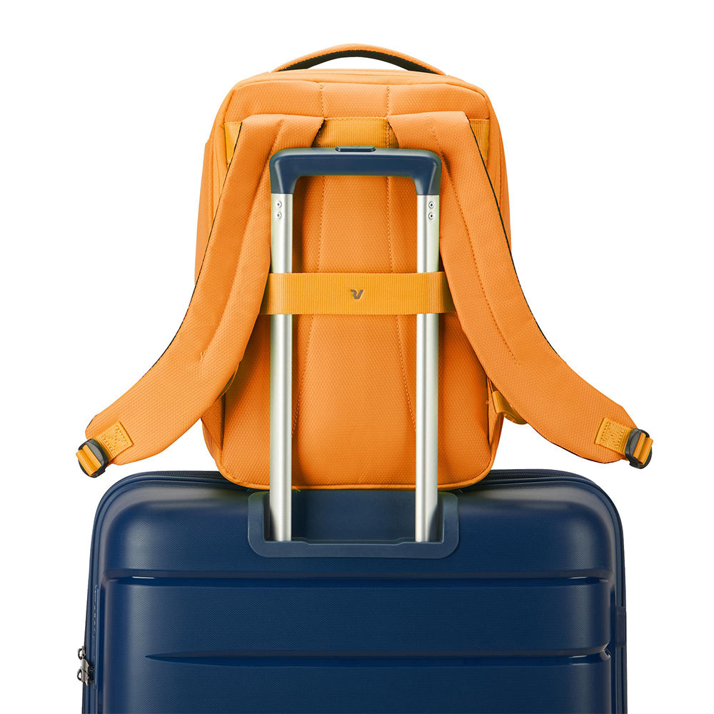 RONCATO Ironik 2.0
Ryanair Reiserucksack in der Farbe Leuchtend Orange 40x25x15-20 cm