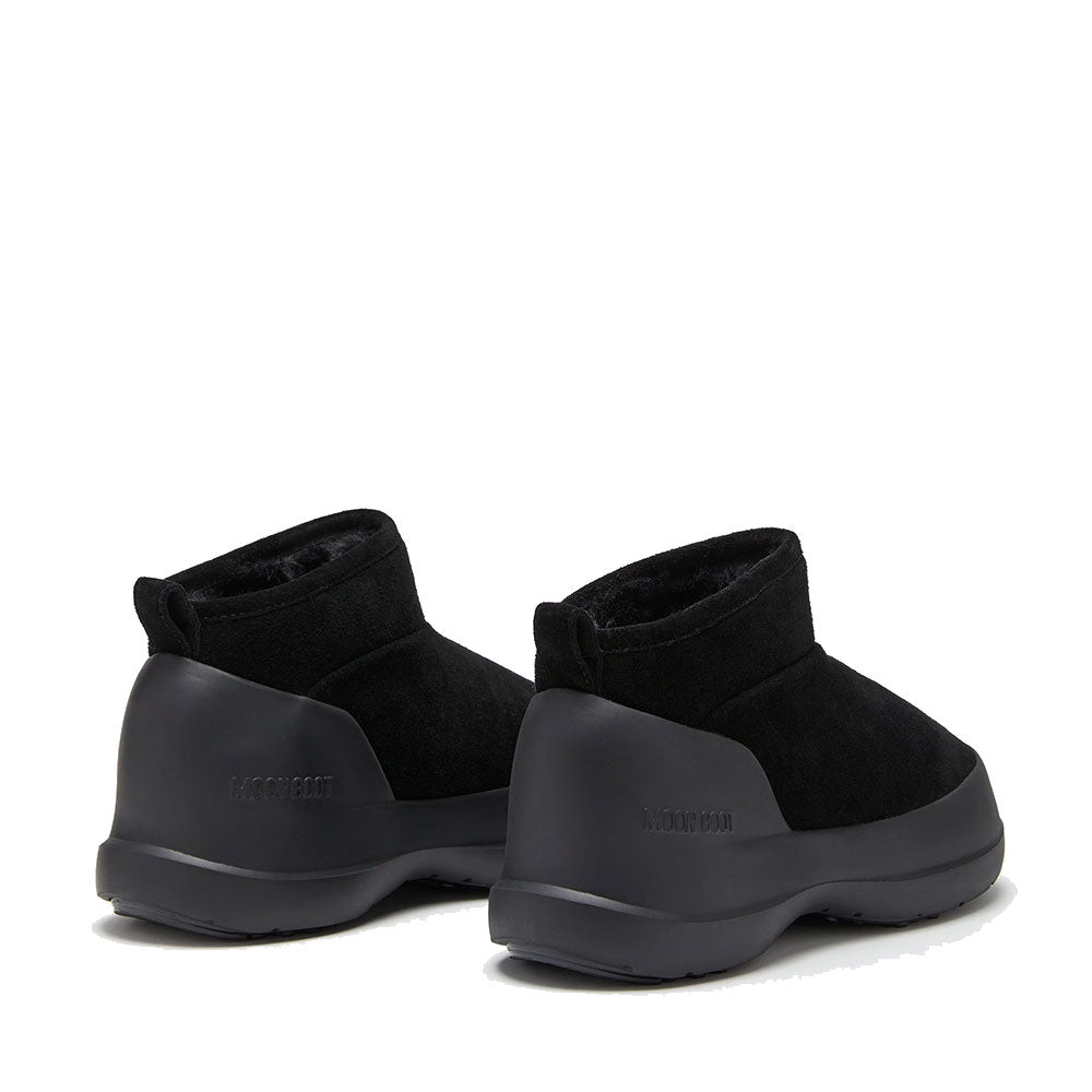 MOON BOOT LUNA LOW LINIE
Unisex Niedrige Stiefeletten aus schwarzem Wildleder