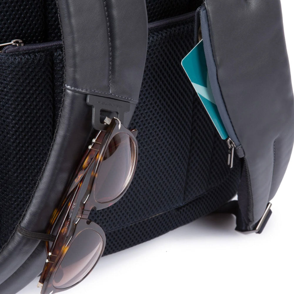 Zaino PIQUADRO Porta Pc 15,6 linea Urban in Pelle Blu - CA4532UB00