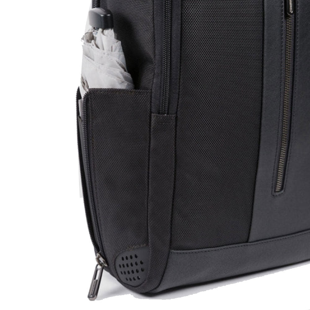 PIQUADRO Brief Linie
15,6" Laptop-Rucksack aus Stoff und Leder Farbe Schwarz - CA4818BR2