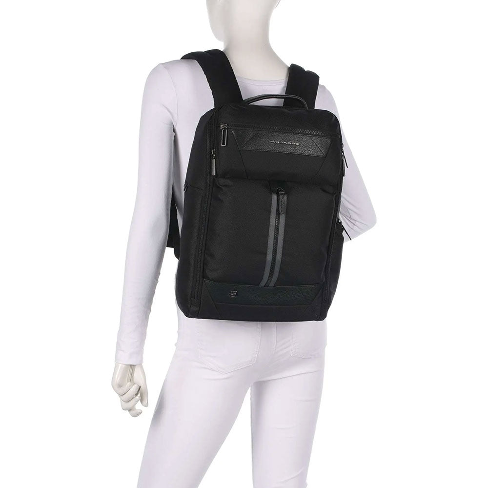 Zaino Uomo PIQUADRO in Pelle e Tessuto Nero Porta Pc 14" e iPad Linea Trakai CA5524W109