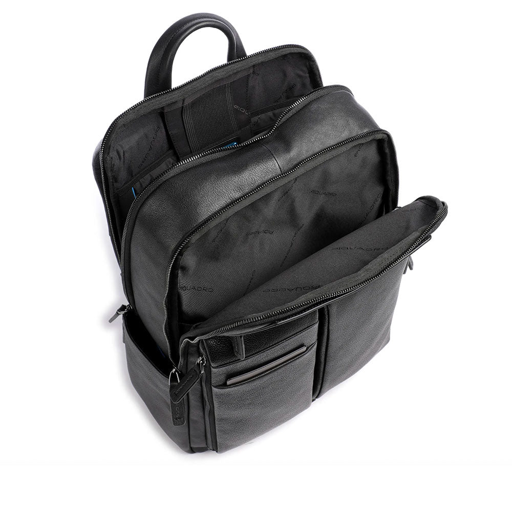 PIQUADRO Herrenrucksack aus schwarzem Leder der Paavo-Linie mit 14-Zoll-PC-Halter – CA6029S122