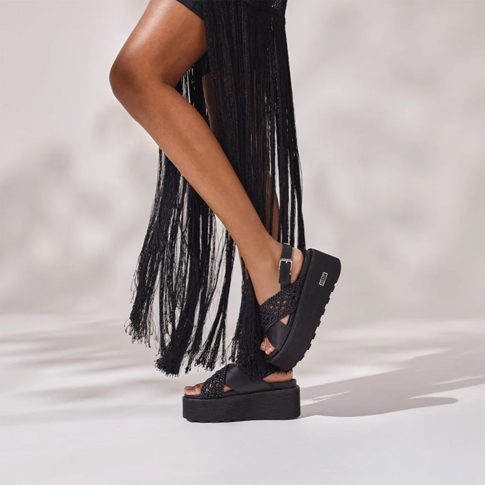 Sandali Donna CULT Nancy 3891 in Pelle Intrecciata Nera