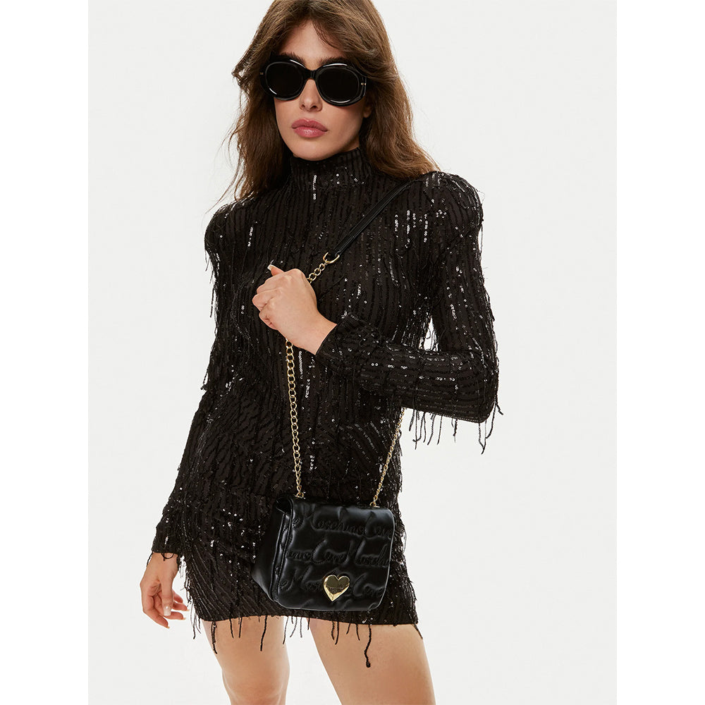 LOVE MOSCHINO
Schwarze Umhängetasche mit vollflächig aufgesticktem Logo