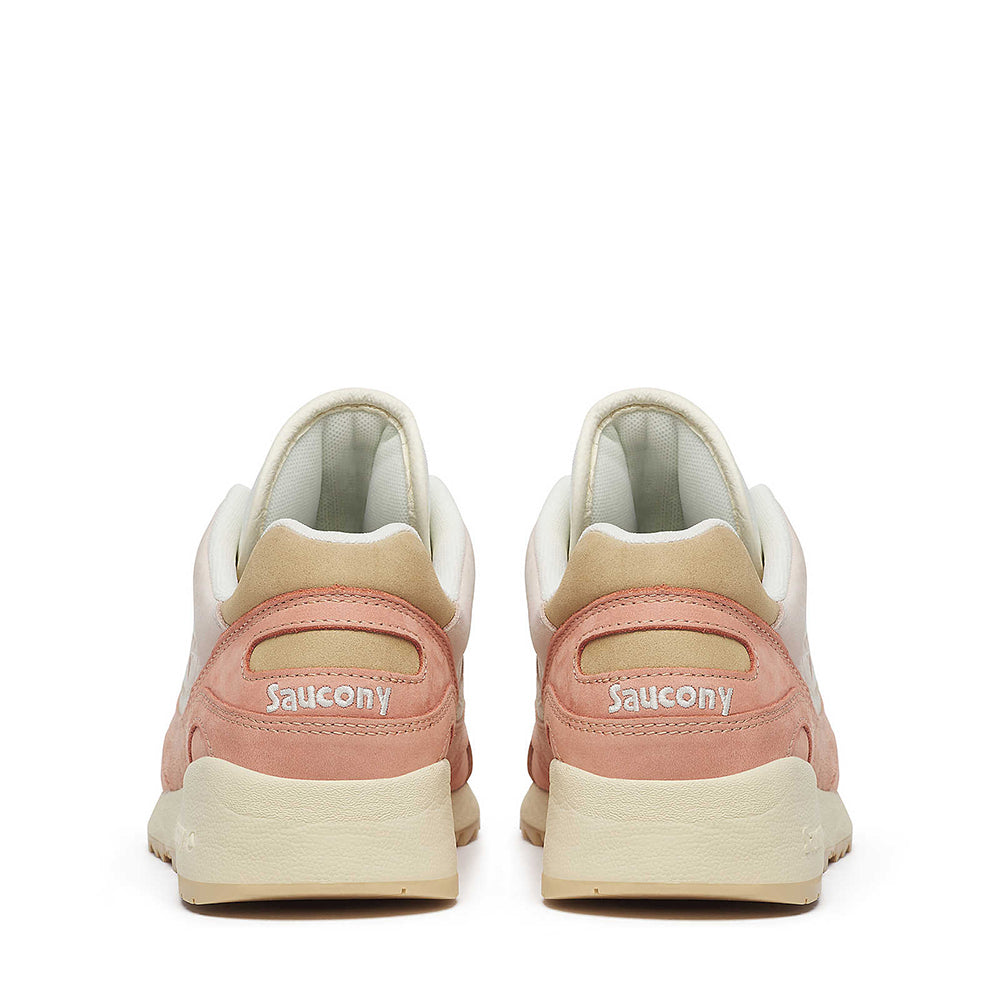 SAUCONY Shadow 6000
Damen Sneaker aus Leder und Stoff in der Farbe Off White - Peach