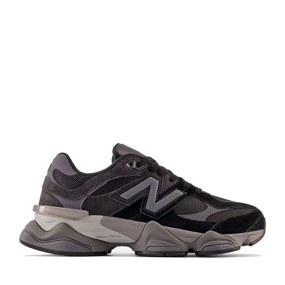 Sneakers Running NEW BALANCE 9060 in Suede e Tessuto Black Castelrock e Rain Cloud
