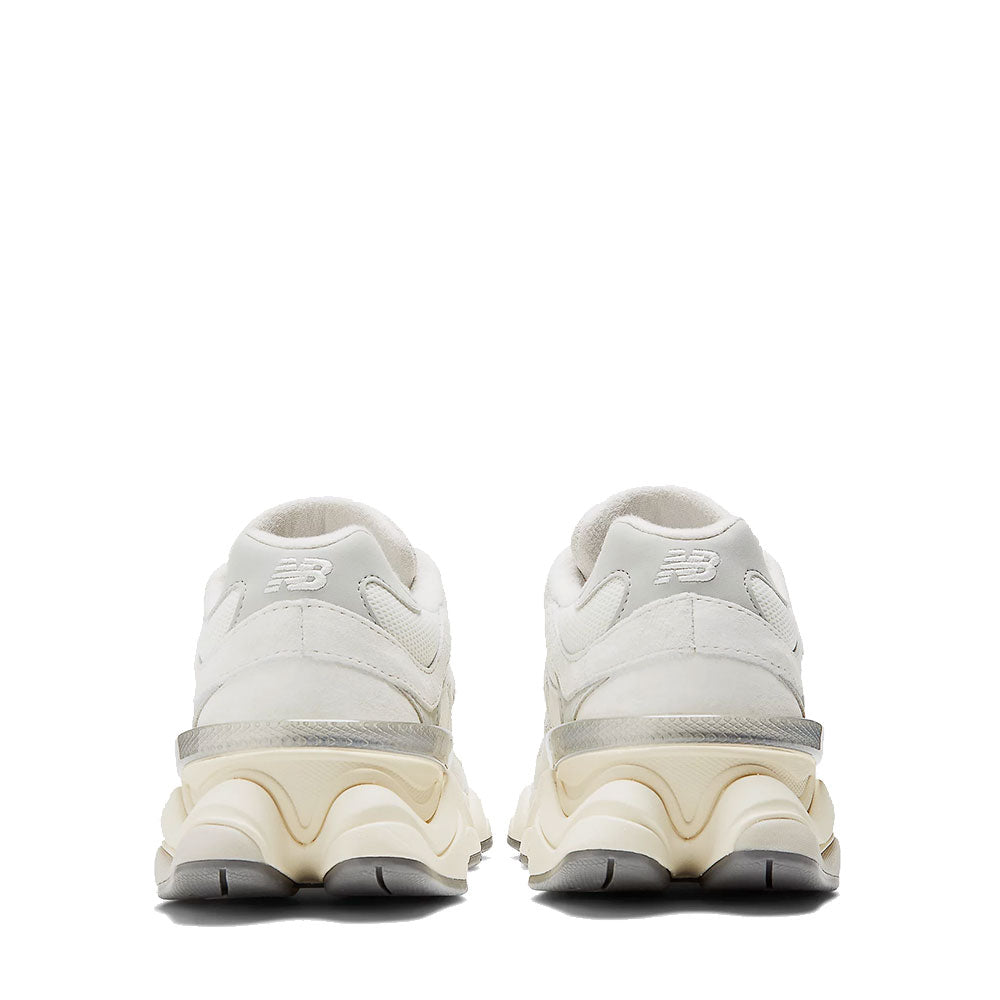Sneakers Running NEW BALANCE 9060 in Pelle e Mesh Sea Salt Concrete e Silver Metallic