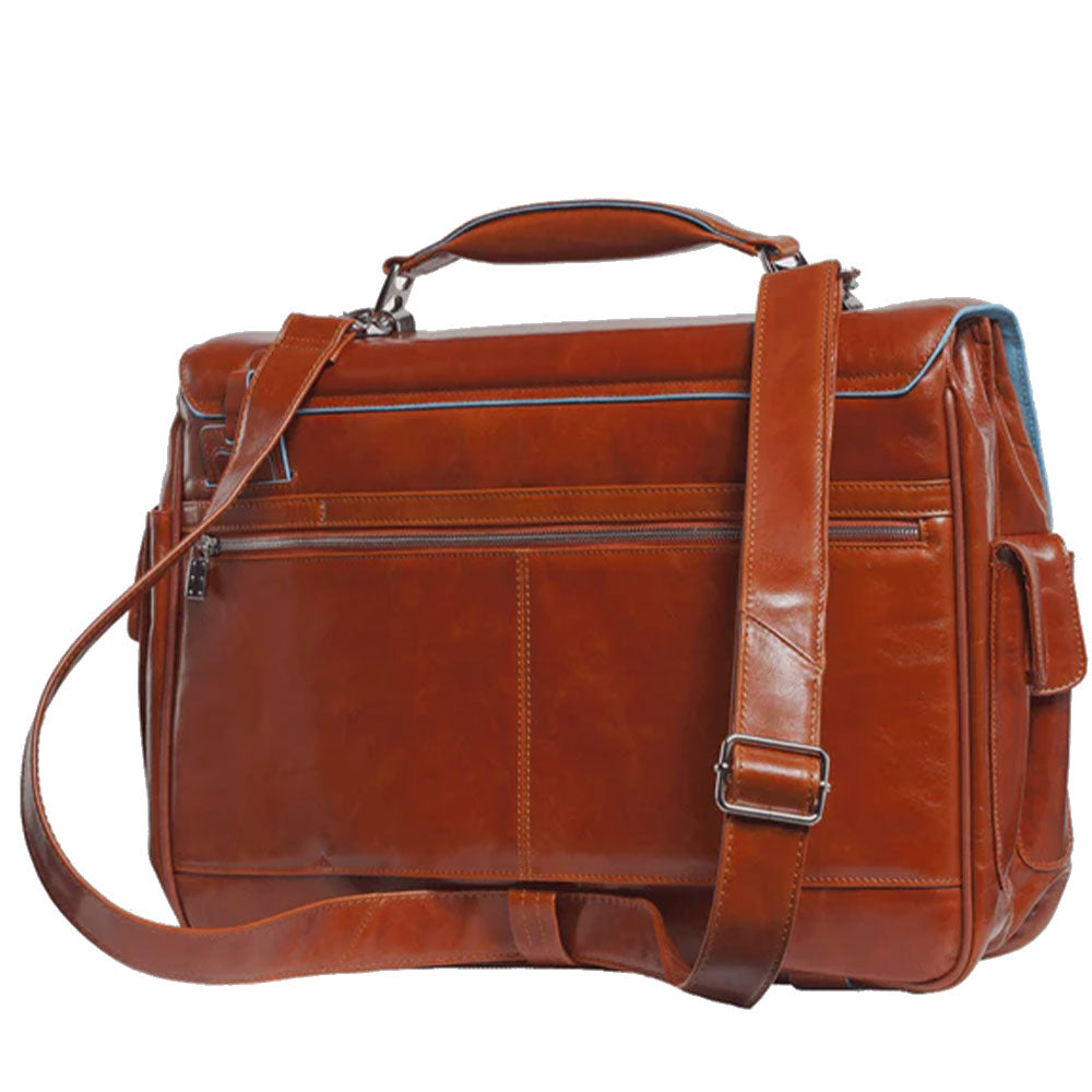 PIQUADRO BLUE SQUARE LINIE
Aktentasche 15,6" Laptophalter aus Mahagonileder - CA1068B2