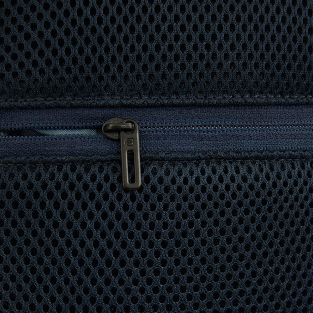Monospalla Uomo in Pelle PIQUADRO Colore Nero Linea Finn - CA5982S123