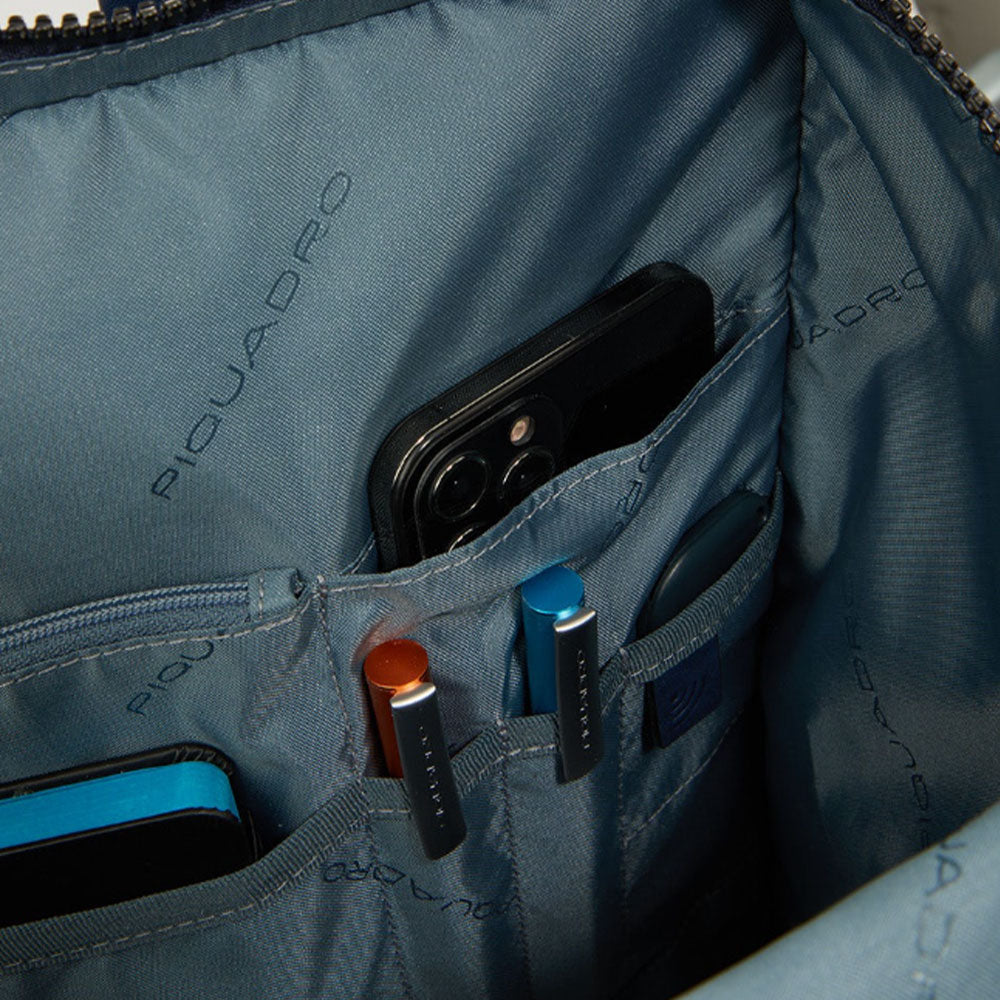 PIQUADRO
Herren Rucksack mit 15,6-Zoll-Laptopfach aus schwarzem Leder Finn Line – CA5989S123