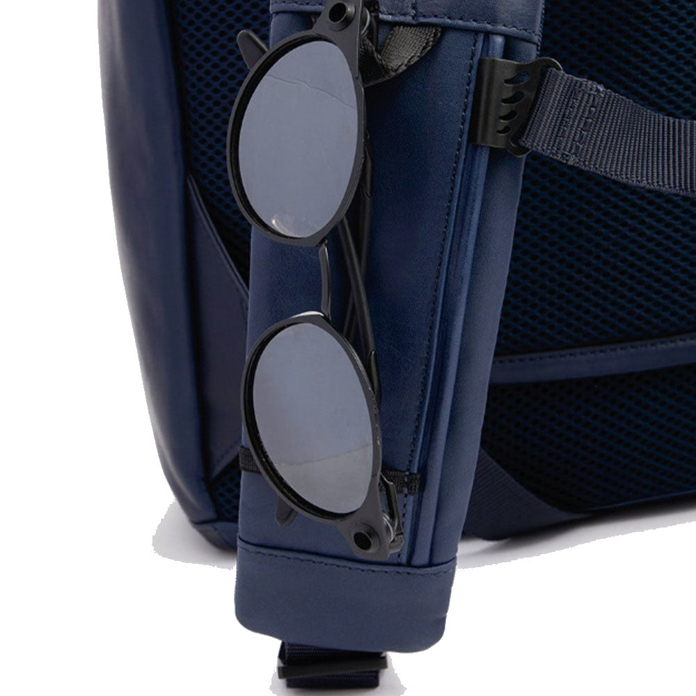 PIQUADRO
Herren Rucksack mit 15,6-Zoll-Laptopfach aus schwarzem Leder Finn Line – CA5989S123