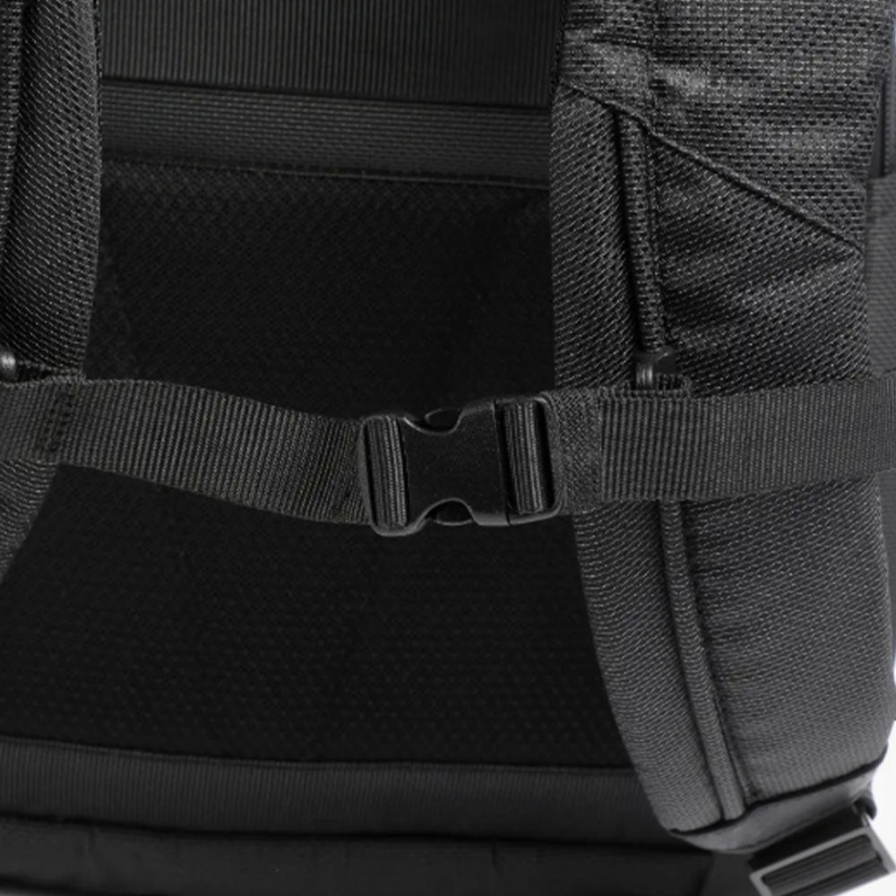 PIQUADRO Gio Linie
15,6" Laptop-Rucksack aus Leder und Stoff, in der Farbe Schwarz - CA6010S124