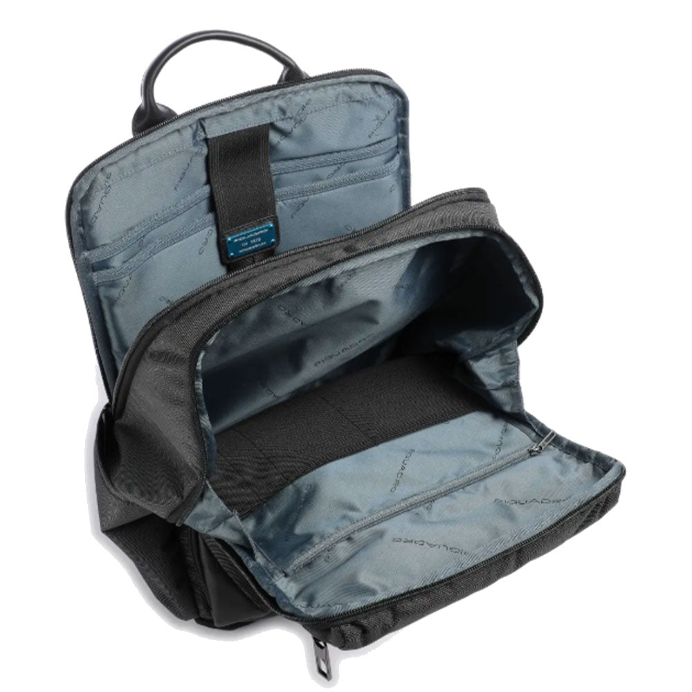 PIQUADRO Gio Linie
15,6" Laptop-Rucksack aus Leder und Stoff, in der Farbe Schwarz - CA6010S124
