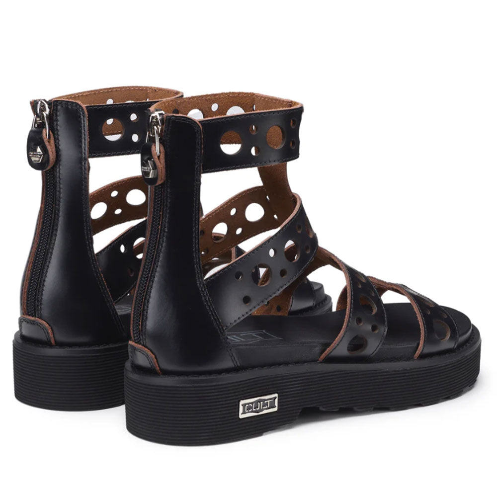 CULT Ziggy 3290
Damensandalen aus schwarzem perforiertem Leder