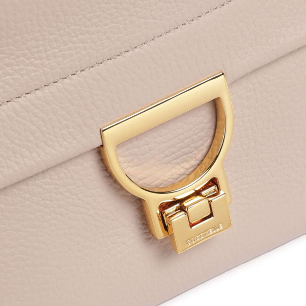 COCCINELLE Damenhandtasche aus Leder Arlettis Line Rosette Farbe Kleine Größe