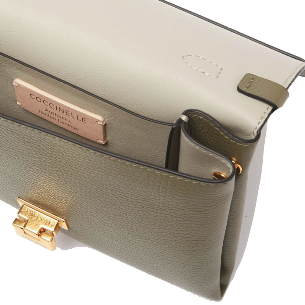 COCCINELLE Damenhandtasche mit Schultergurt aus Leder Arlettis Mini Line Farbe Laurel Green