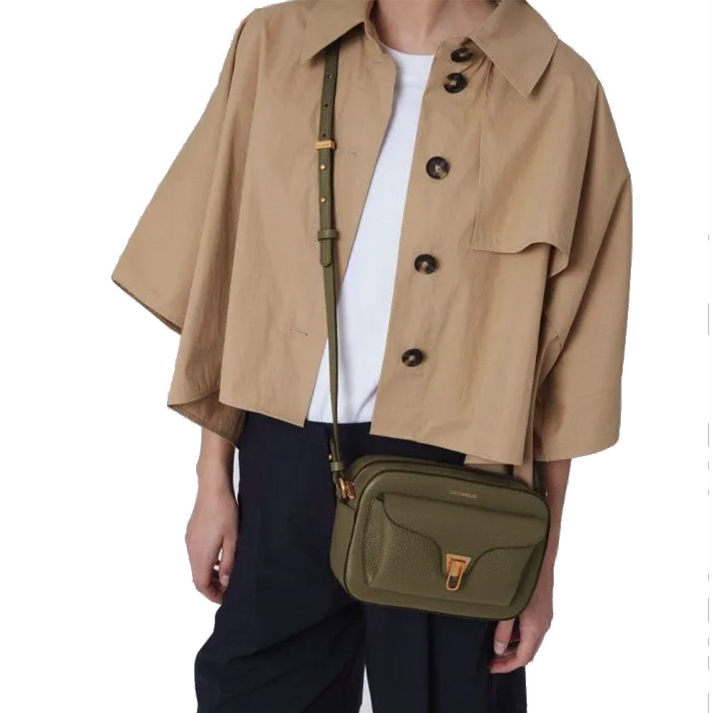 COCCINELLE Damen Umhängetasche aus Laurel Green Leder Beat Soft Line Größe Small
