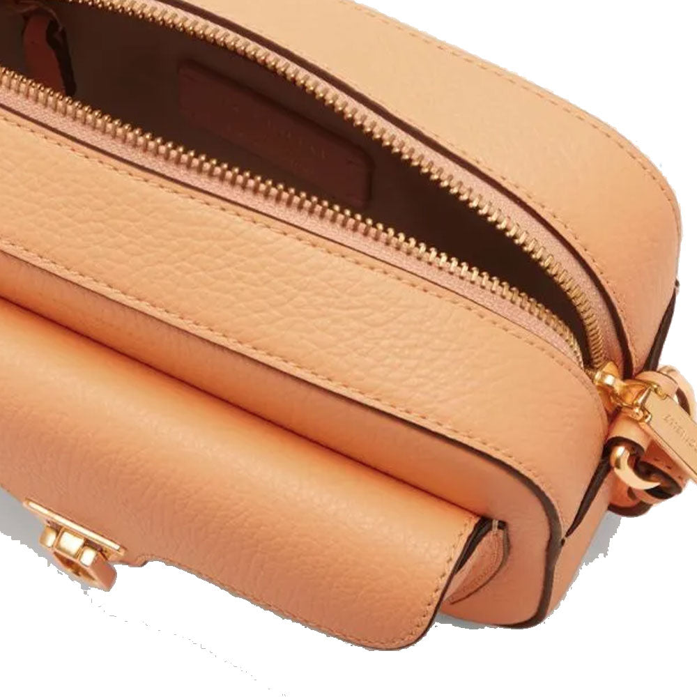 COCCINELLE Beat Soft Linie
Damen Umhängetasche aus Leder in der Farbe Sunrise, mittlere Größe