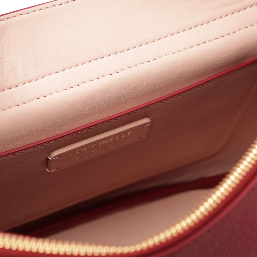 Borsa Donna a Spalla COCCINELLE linea Himma Medium in Pelle Garnet Red
