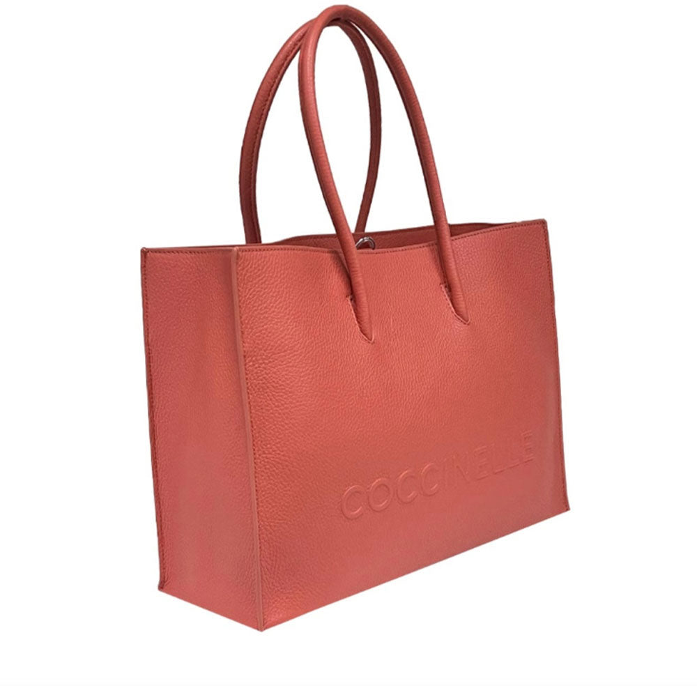 COCCINELLE Myrtha Linie
Damenhandtasche aus Leder in Grenadine Color