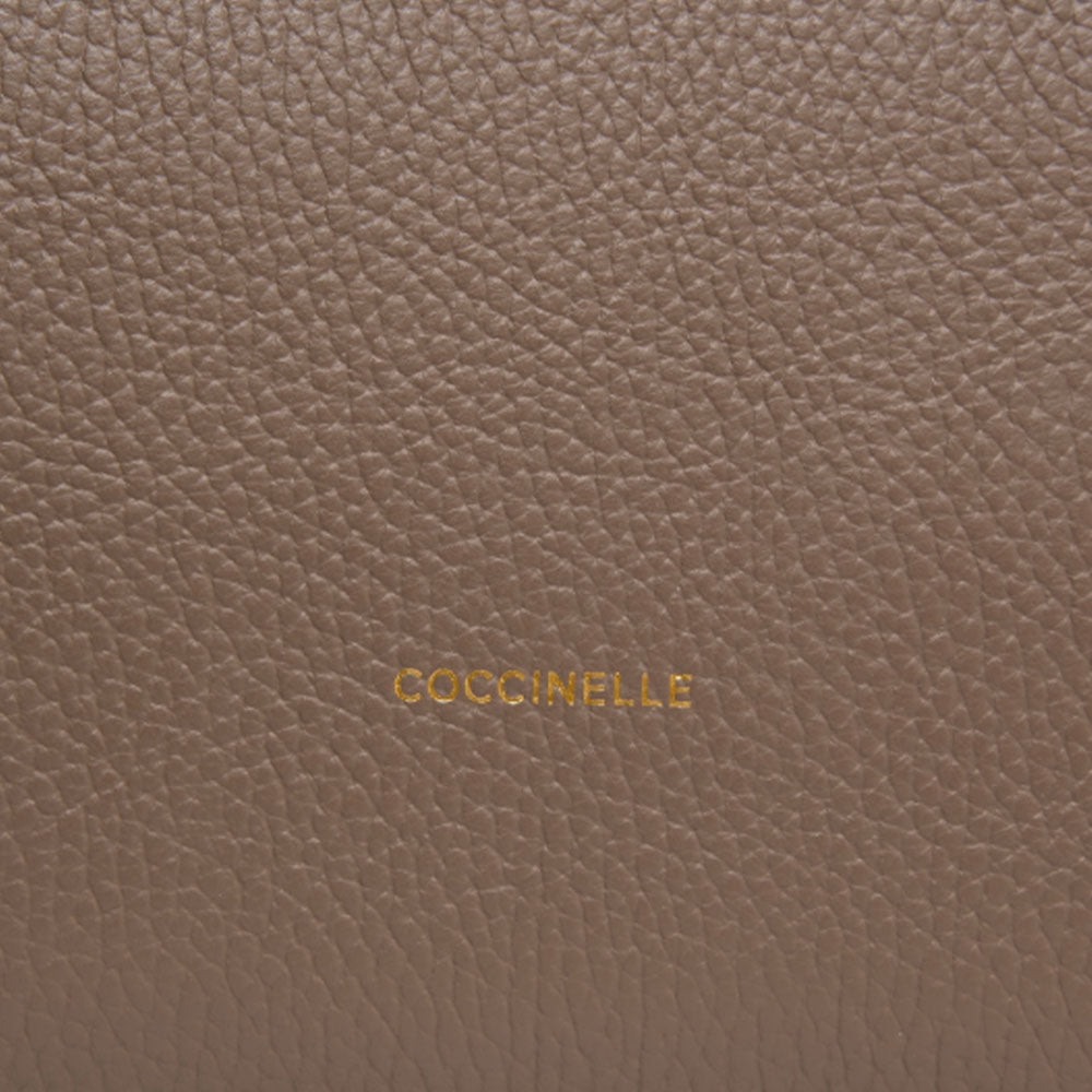 Borsa Donna a Mano COCCINELLE Linea Klichè Large in Pelle Warm Taupe
