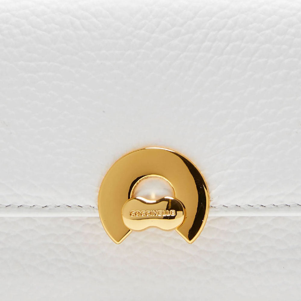 COCCINELLE BINXIE LINIE
Kleine Damenbrieftasche aus Leder Brillantweiß Farbe