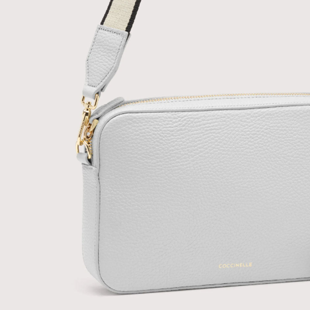 Borsa Donna a Tracolla COCCINELLE Linea Tebe Colore Snow