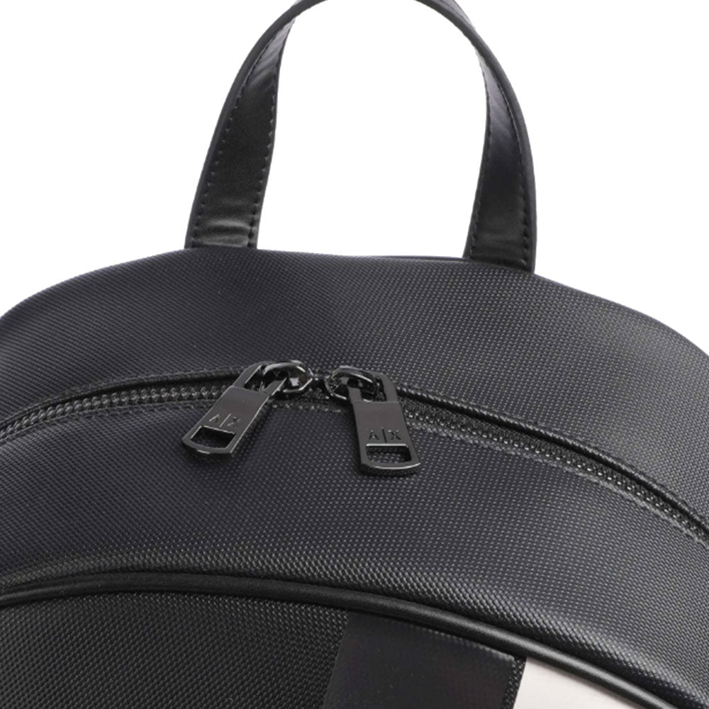 Armani Exchange - XM000161
Herren Rucksack in der Farbe Deep Navy