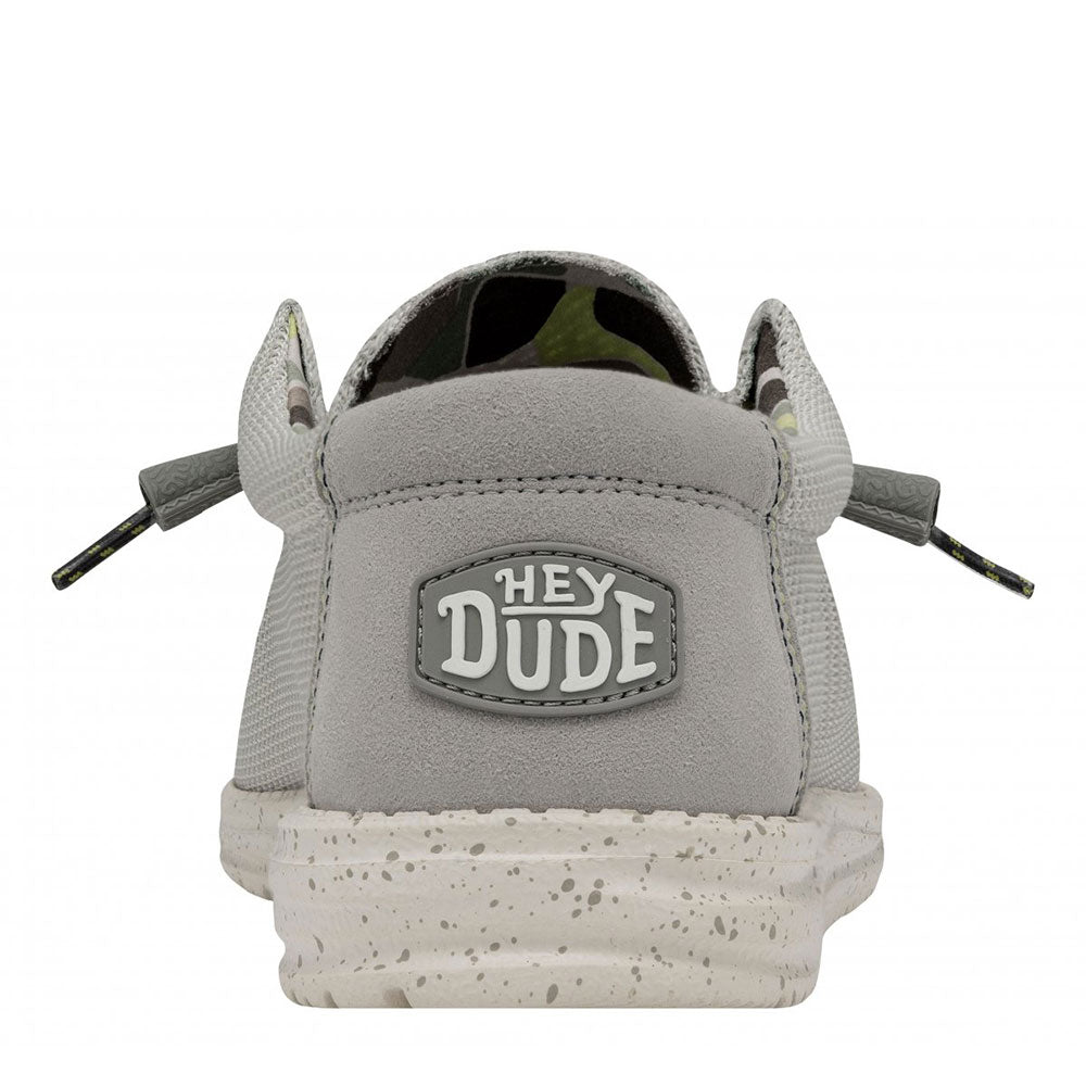 Scarpe Uomo HEY DUDE linea Wally Sox Triple Needle colore Fog