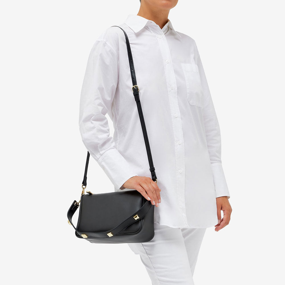 Borsa Donna a Spalla Media GUM linea Maxi Studs colore Nero