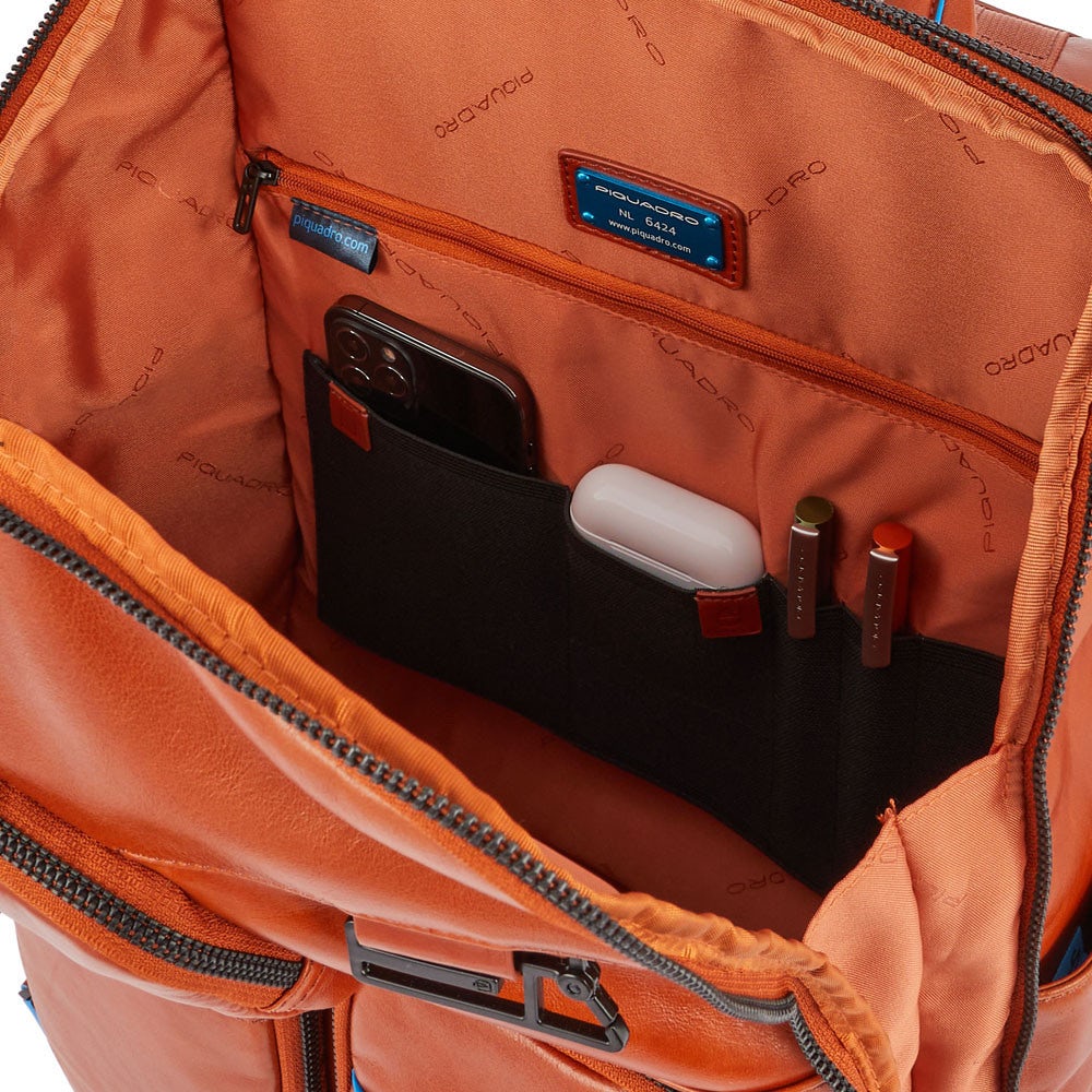 PIQUADRO Rucksack für 15,6-Zoll-PC und Tablet – CA5381B2V aus Mahagoni-Leder der B2V-Linie