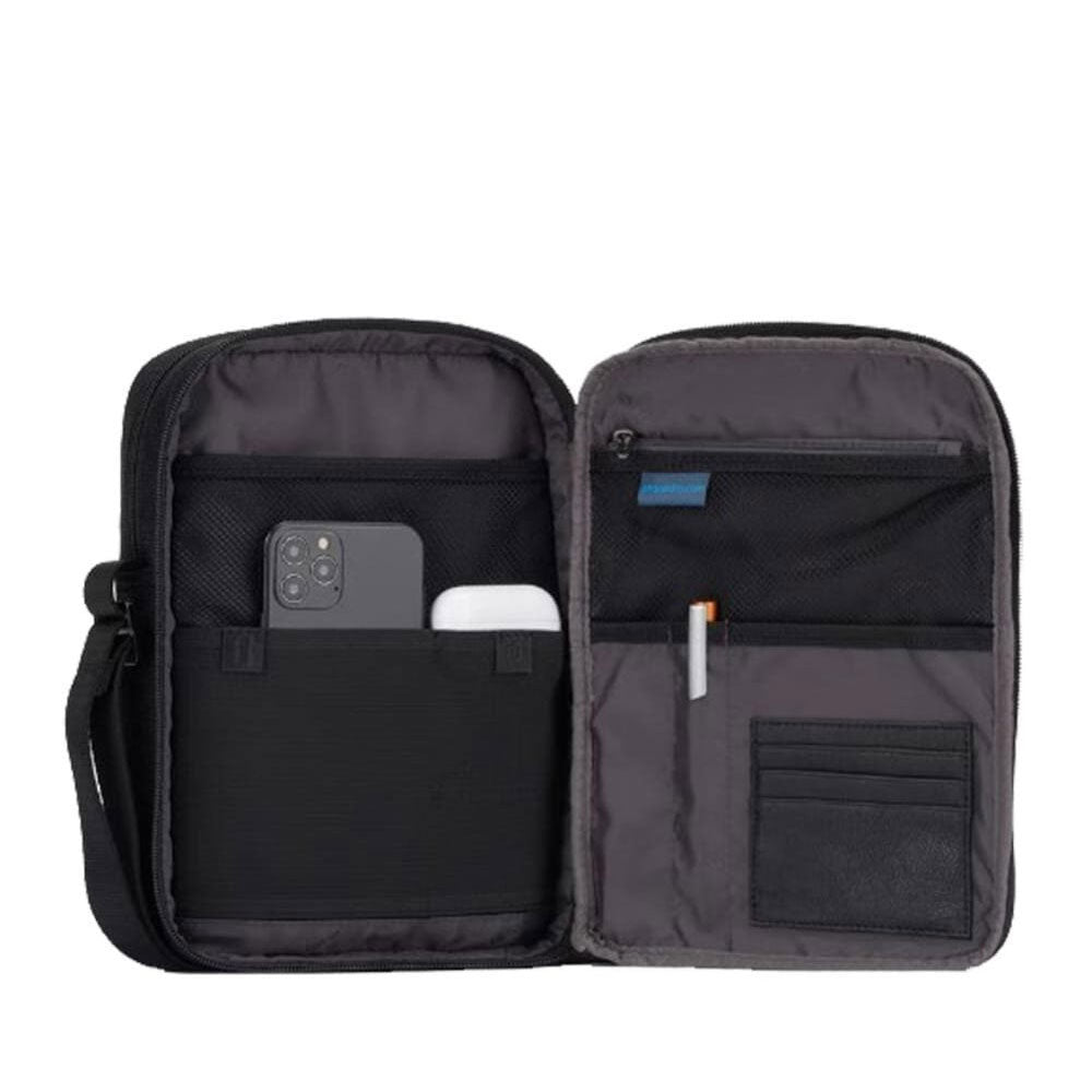 Borsello Uomo Piquadro in Tessuto e Pelle Colore Nero Porta iPad mini Linea Brief 2 - CA5937BR2