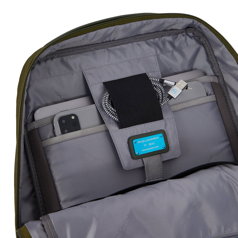 PIQUADRO Rucksack für 15,6-Zoll-PC aus grünem Stoff, Linie P16S2 – CA6231P16S2