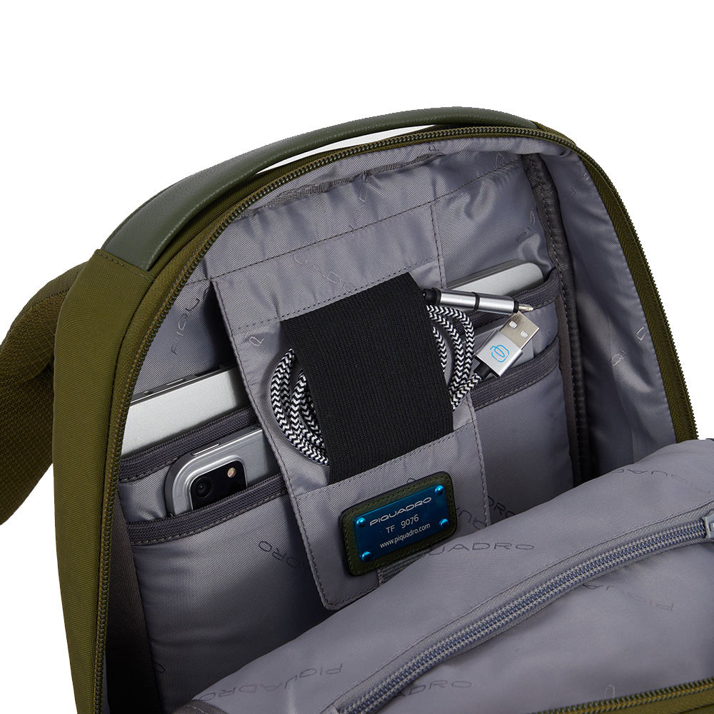 PIQUADRO Rucksack für 14-Zoll-PC aus schwarzem Stoff, Linie P16S2 – CA6232P16S2