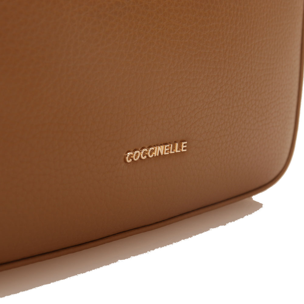 Borsa Donna a Tracolla Piccola COCCINELLE linea Lea in Pelle Colore Nocciola