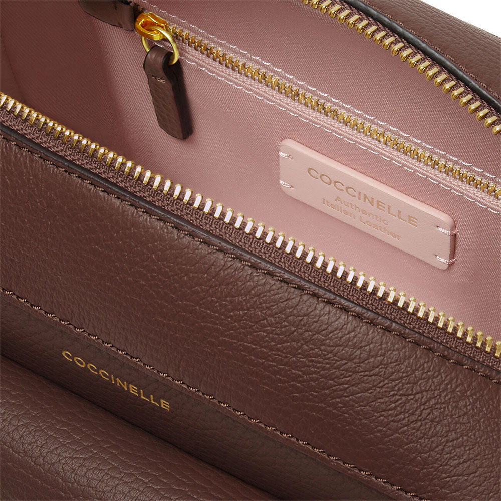 Borsa Donna a Tracolla Chiusa con Zip COCCINELLE in Pelle linea Beat Soft Medium colore Carruba