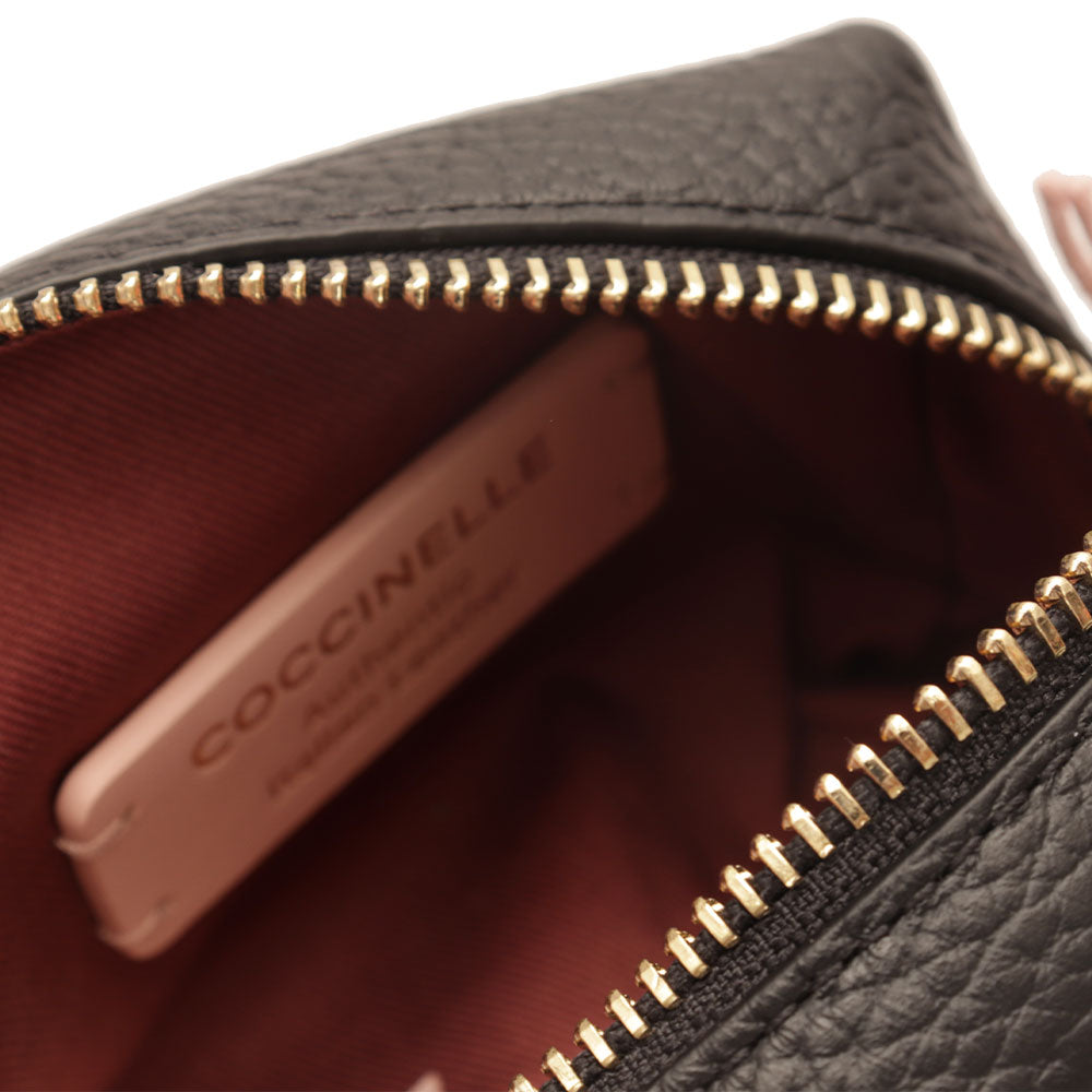 Kleines COCCINELLE Beauty Case aus schwarzem Leder mit Reißverschluss