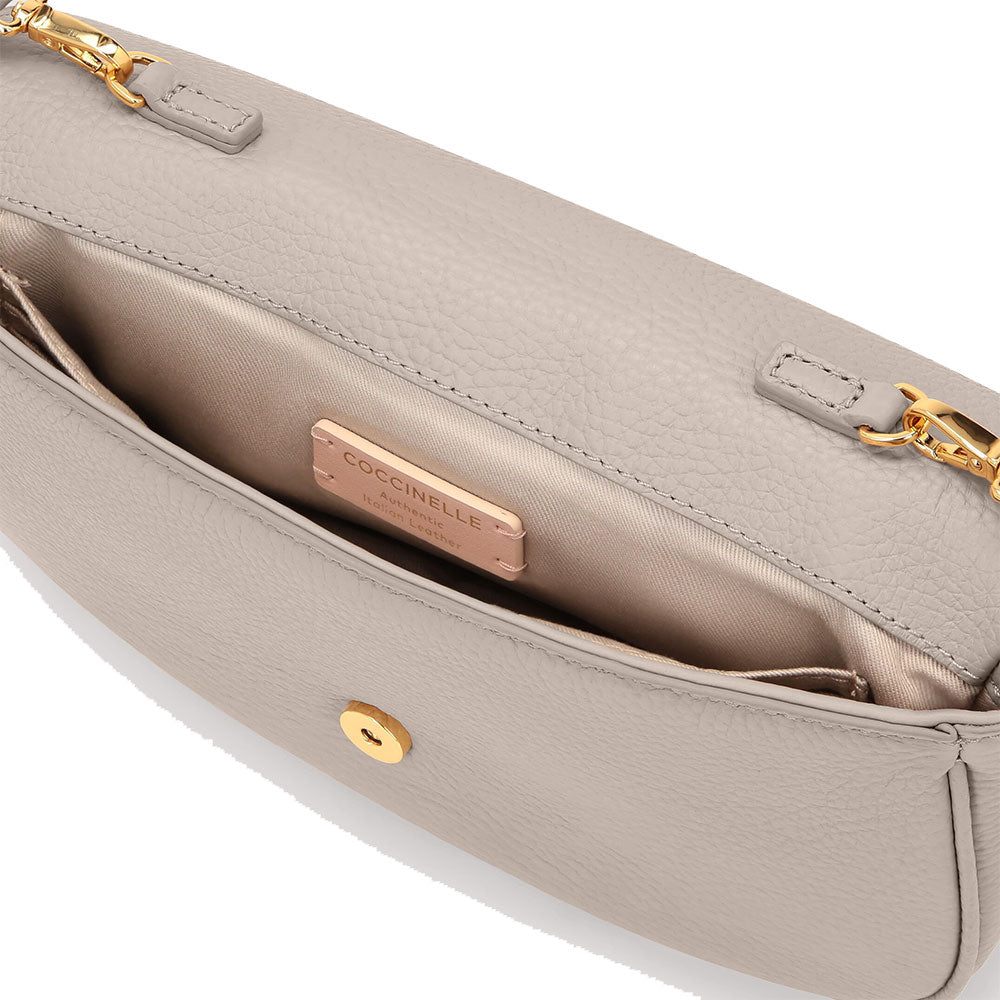 Borsa Donna a Tracolla COCCINELLE in Pelle Linea Magie Mini colore Powder Pink