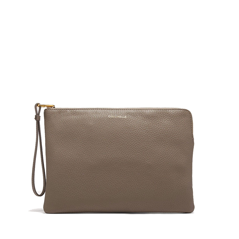 Pochette Donna COCCINELLE in Pelle Warm Taupe Linea Alias a sconto