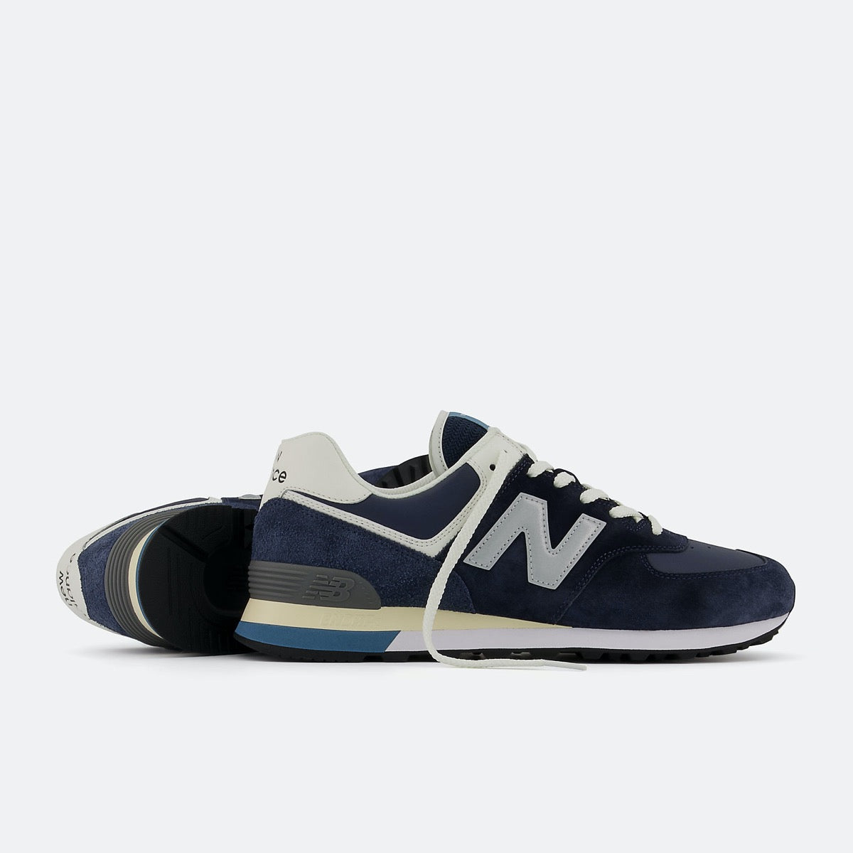 Scarpe Uomo NEW BALANCE Sneakers 574 in Mesh e Suede colore Navy