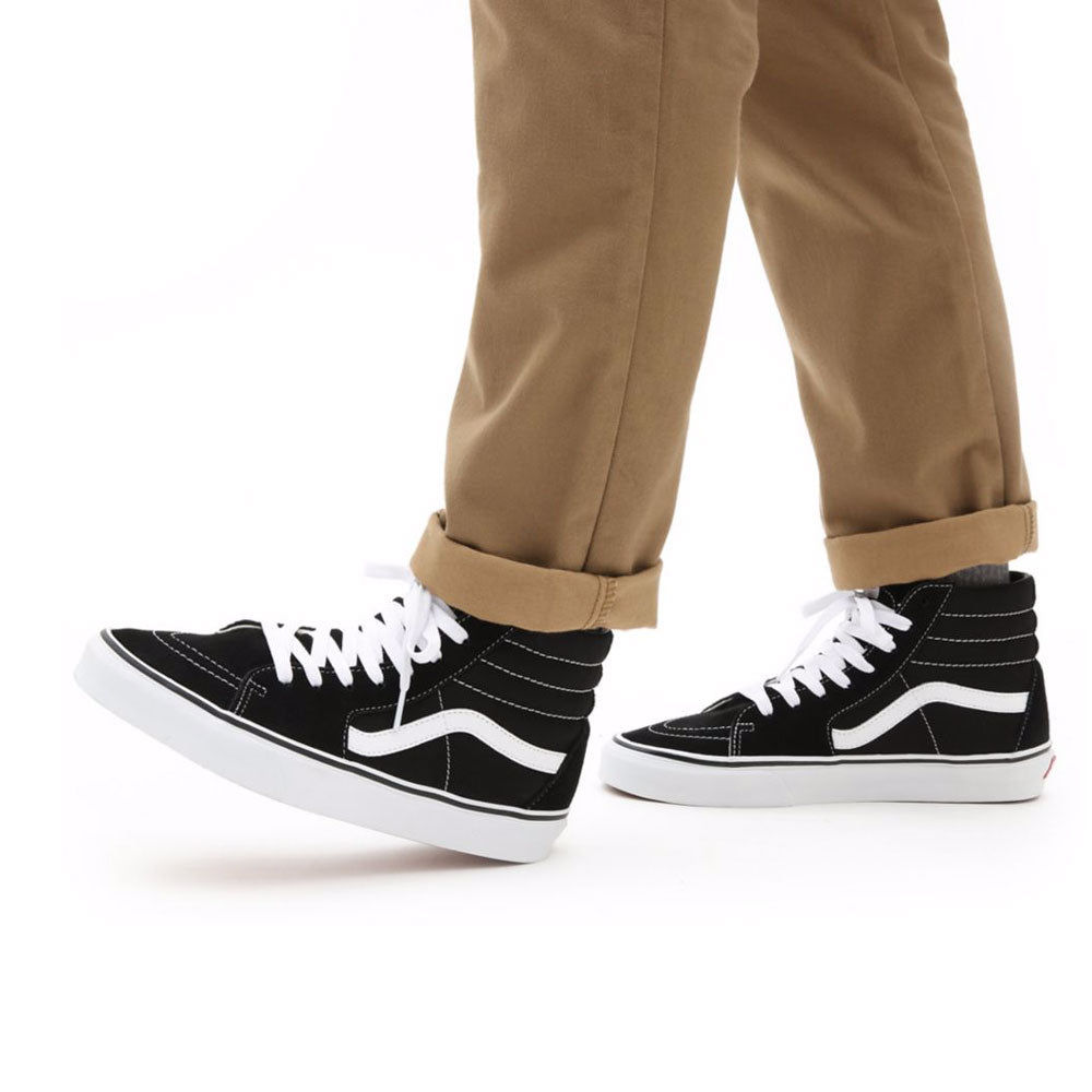 Scarpe Unisex VANS Sneakers Alte Sk8-Hi colore Nero e Bianco