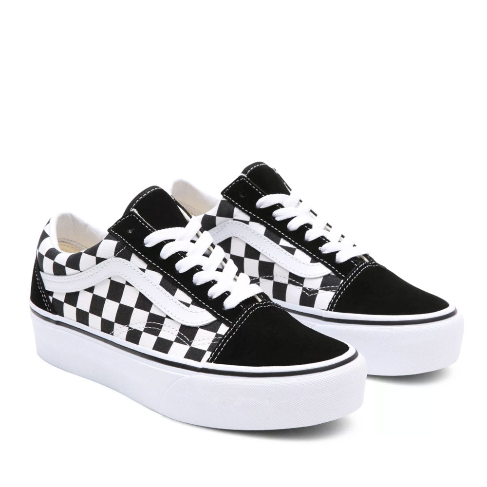 Scarpe Donna VANS Sneakers Old Skool Platform Checkerboard colore Nero e Bianco a sconto Cuoieriashop