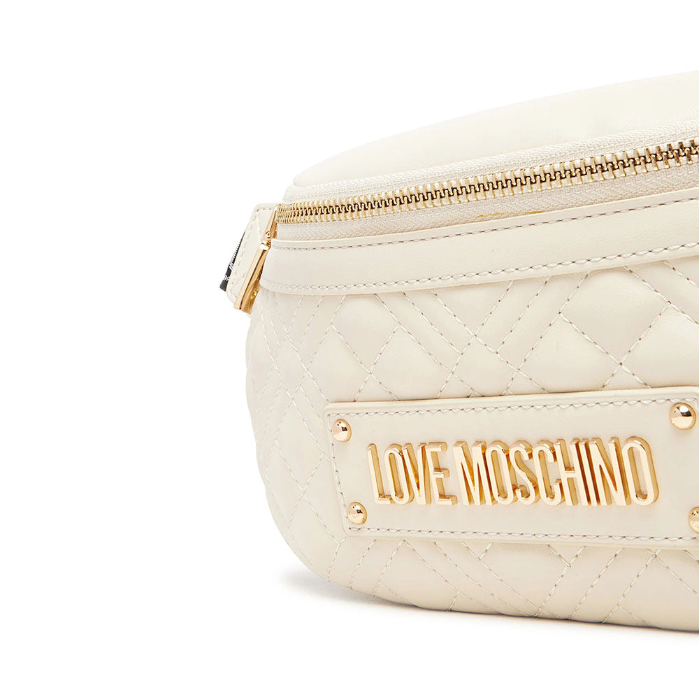 LOVE MOSCHINO LETTERING LINIE
Gesteppte Gürteltasche in der Farbe Elfenbein 