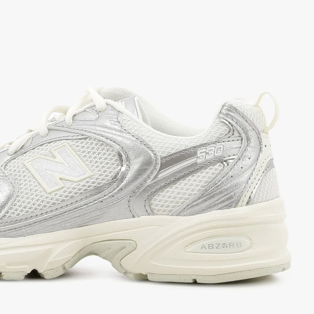 Sneakers Running Donna NEW BALANCE 530 in Tessuto Sintetico e Mesh Silver Metallic e Reflection